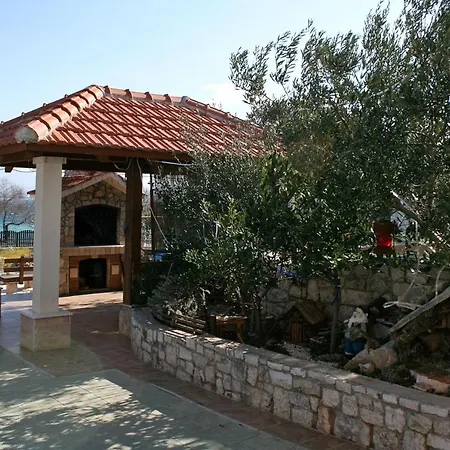 Apartments By The Sea Slatine, Ciovo - 1137 Apartment *