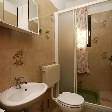 Apartment Apartments By The Sea Slatine, Ciovo - 1137 *