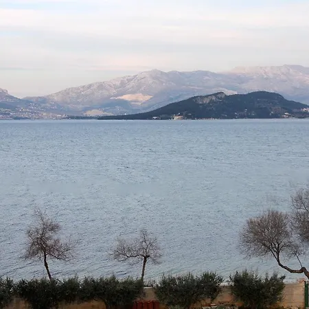Apartments By The Sea Slatine, Ciovo - 1137 Apartment *